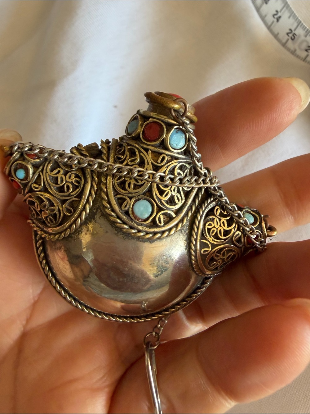 Vintage Tibetan Style Silver Tone Prayer Gau Snuff Bottle Pendant Necklace